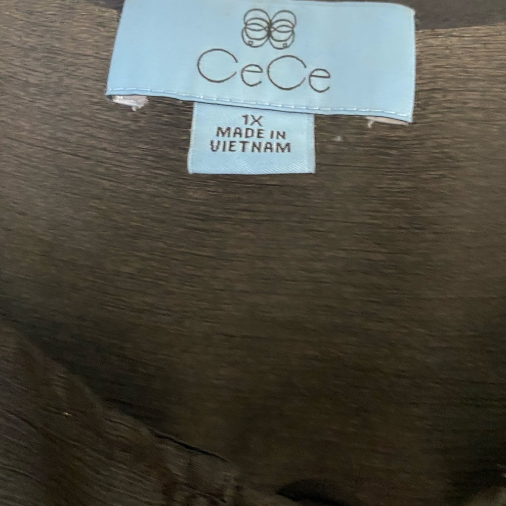 CeCe Flowy Black Top Women Size 1X - Picture 7 of 8